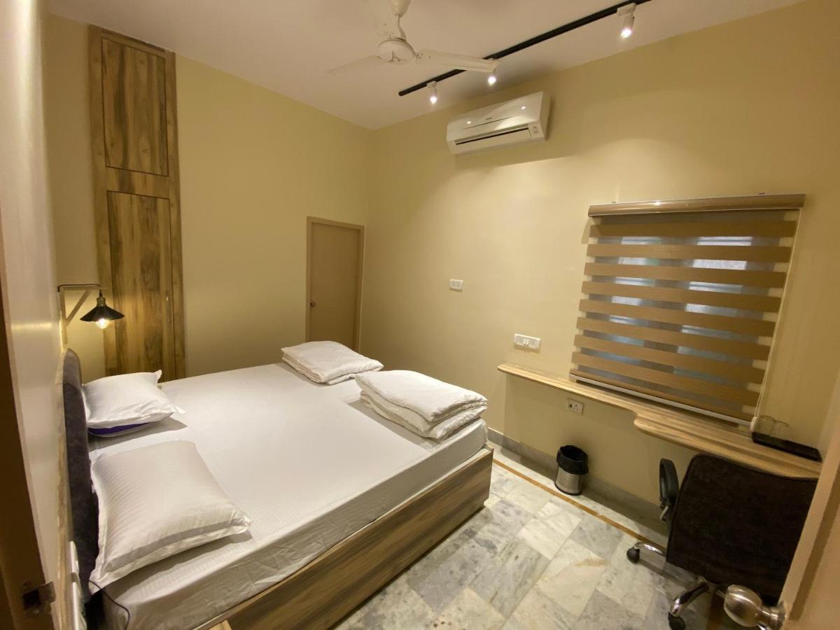 Backpackers Den Hostel ลัคเนา ภายนอก รูปภาพ