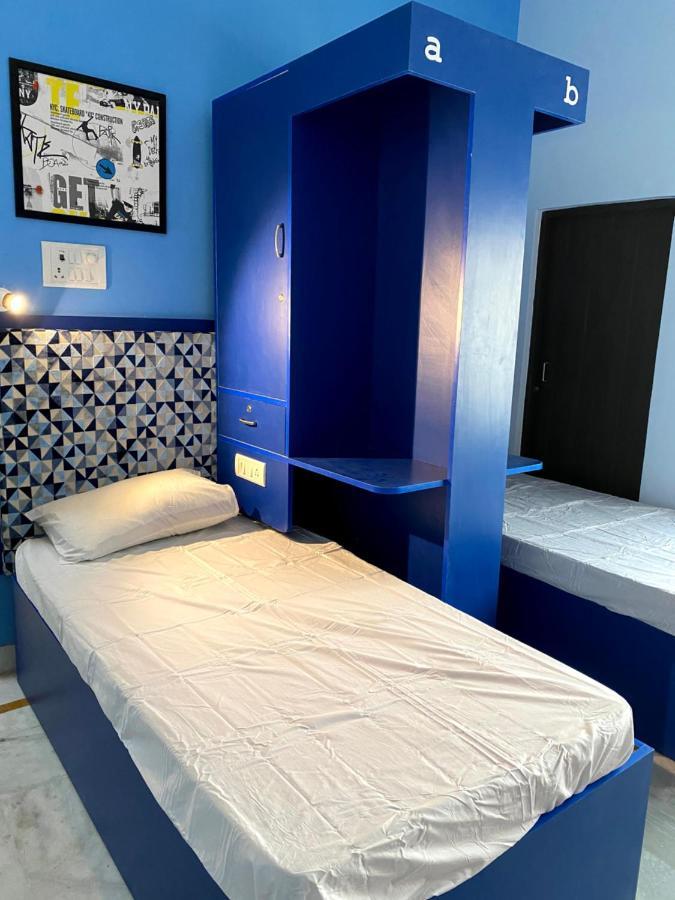 Backpackers Den Hostel ลัคเนา ภายนอก รูปภาพ